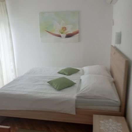 Apartman Branka Раб Екстериор снимка