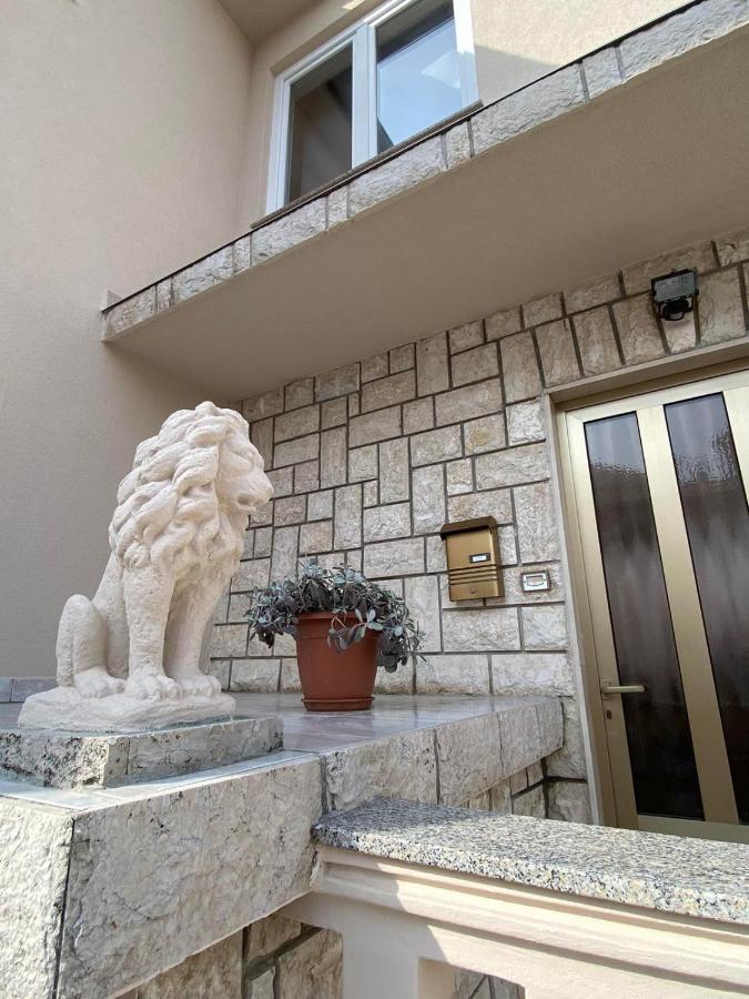 Apartman Branka Раб Екстериор снимка