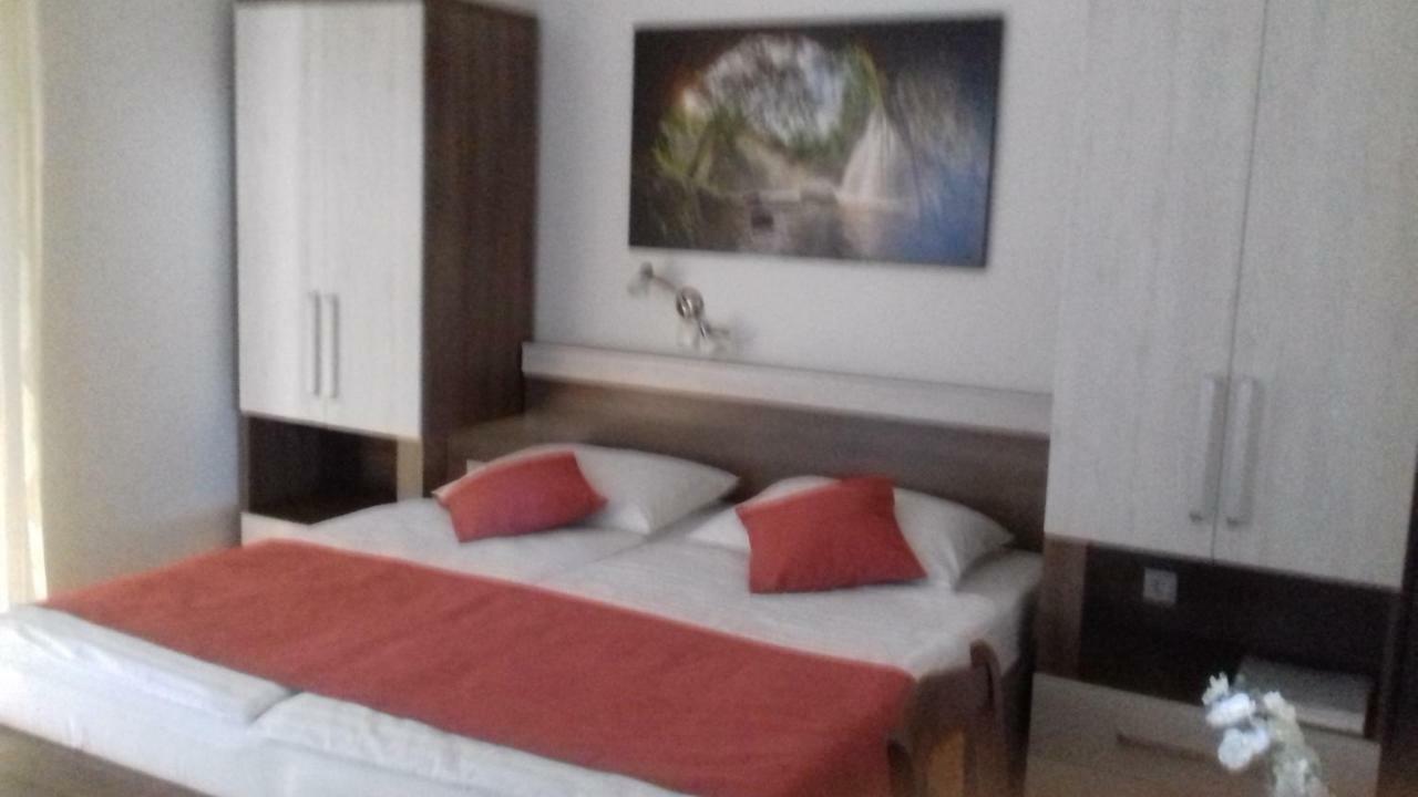 Apartman Branka Раб Екстериор снимка